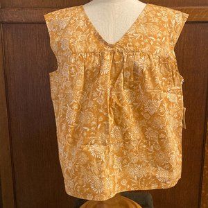 New a.n.a (A new approach) Brand, Yellow and White Floral Sleeveless Top, M